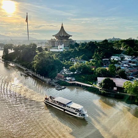 Kuching City Center Riverbank Suites With Marvelous River View 外观 照片