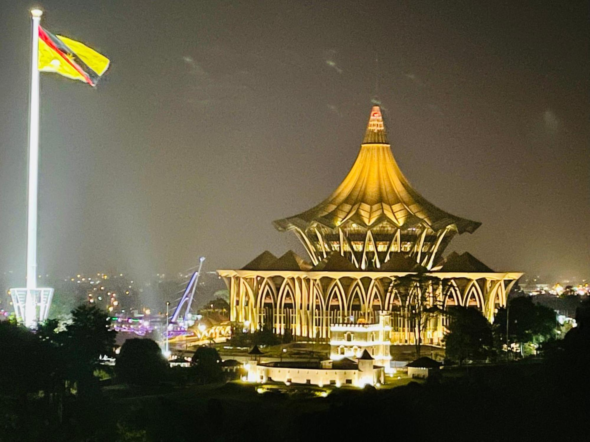 Kuching City Center Riverbank Suites With Marvelous River View 外观 照片